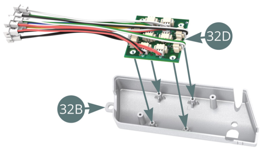 Position the 32D printed circuit board on the four pins located inside the 32B fuel tank, then place a washer above each of them (illustrations opposite).