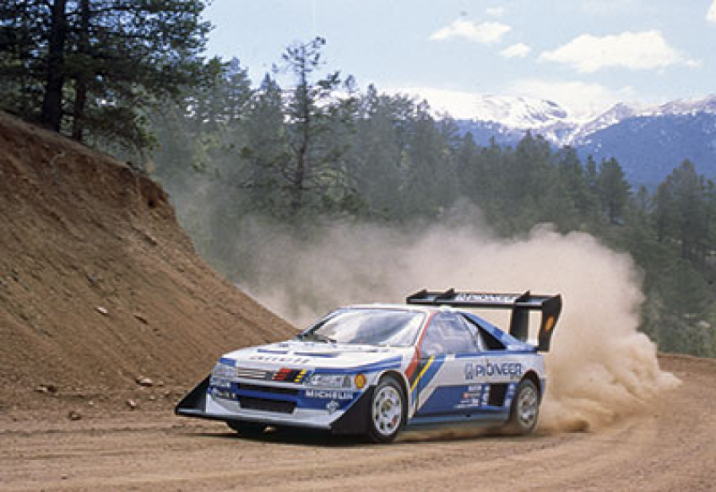 Ari Vatanen during the 1988 Pike's Peak American Hill Climb test, which he masterfully won.© IXO Collections SAS - Tous droits réservés. Crédits photo © Peugeot