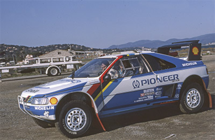 In the 1988 Dakar, Henri Pascarolo and Patrick Fourticq drove the second official Peugeot 406 T16 and finished 18th.© IXO Collections SAS - Tous droits réservés. Crédits photo © Peugeot
