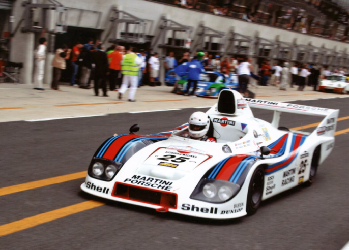 After its fabulous Endurance run from 1976 to 1981, the Porsche 936 will shine in the German DRM Touring Championship for three more seasons. © IXO Collections SAS - Tous droits réservés. Crédits photo © Porsche