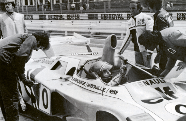 Gérard Larrousse (here at the wheel) and Jean-Pierre Jabouille at the 1947 Nürburgring 1,000 Kilometers where they finished 4th in the Alpine A442. © IXO Collections SAS - Tous droits réservés. Crédits photo © Renault D.R. / Archives et Collections 