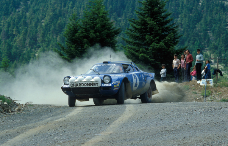 Darniche at the wheel of the Lancia Stratos. The A110s crushed the competition, but the Stratos is about to take over. © IXO Collections SAS - Tous droits réservés. Crédits photo © Renault Communication / D.R.