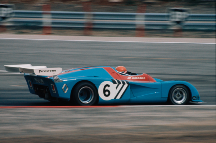 Bernard Dudot saw Jean-Pierre Jabouille (pictured here on the Paul Ricard circuit in 1974) as a valuable contributor to the development of the turbo engine. © IXO Collections SAS - Tous droits réservés.  Crédits photo © Renault Communication / D.R.