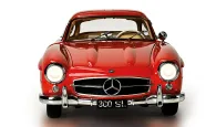 A classic car from the 50s to assemble piece by piece