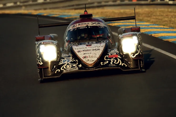The morning of 18 June 2007, the Jacky Chan Racing Team's Oreca 07 No. 18 took the lead in the 24 Hours of Le Mans, a position it would not relinquish until the end of the race to the Porsche 919 No. 2.© IXO Collections SAS - Tous droits réservés. 