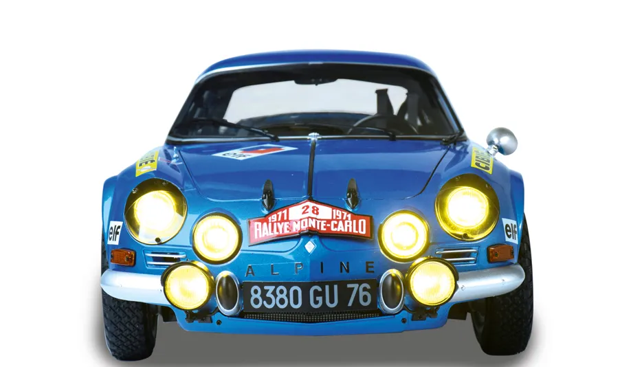 Rivivi l'epica scena del rally con l'Alpine A110 1600S