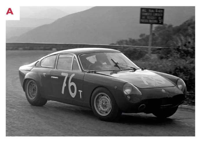 A. Der Abarth Simca 1300 war der Vorgänger der leistungsstärkeren Modelle 1600 und 2000. Dies ist der 2000, gefahren vom Deutschen Hans Herrmann und dem Italiener Franco Patria bei der Targa Florio 1964, einem Rennen, das vorzeitig beendet wurde. © IXO Collections SAS - Tous droits réservés.&nbsp;