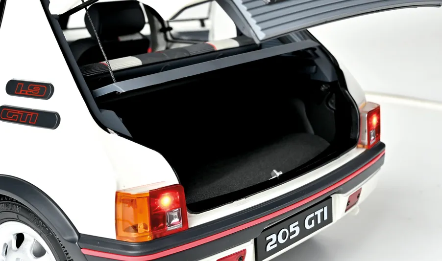 Rediscover the elegance of the Peugeot 205 GTI in its white livery